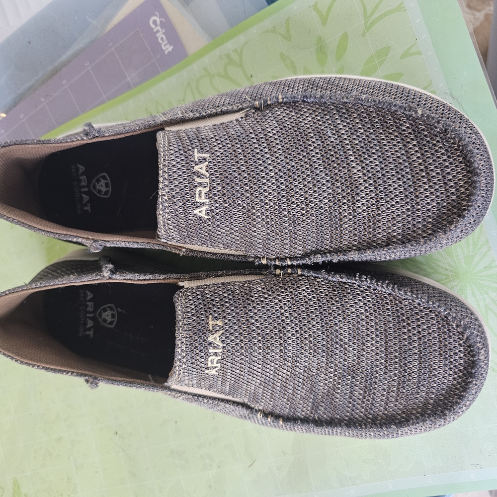 Ariat Gray Textured Slip-On Loafers for Everyday Comfort